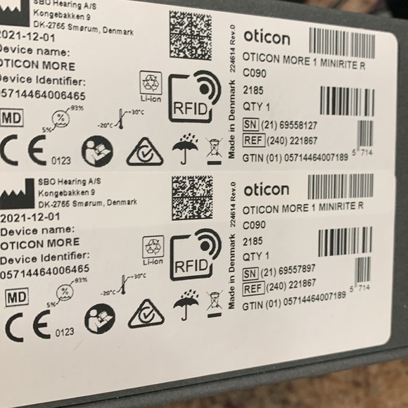 NWOT Oticon Hearing AIDS and accessories - Picture 7 of 9